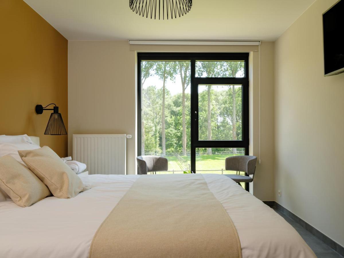 B & B St-Hubert Sint-Martens-Lennik Exterior photo